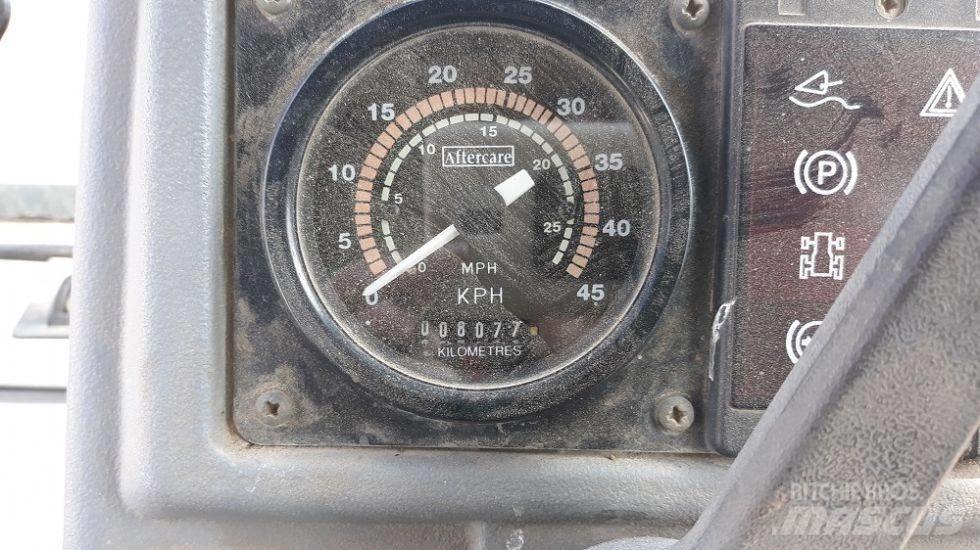 Fermec 860 백호로더