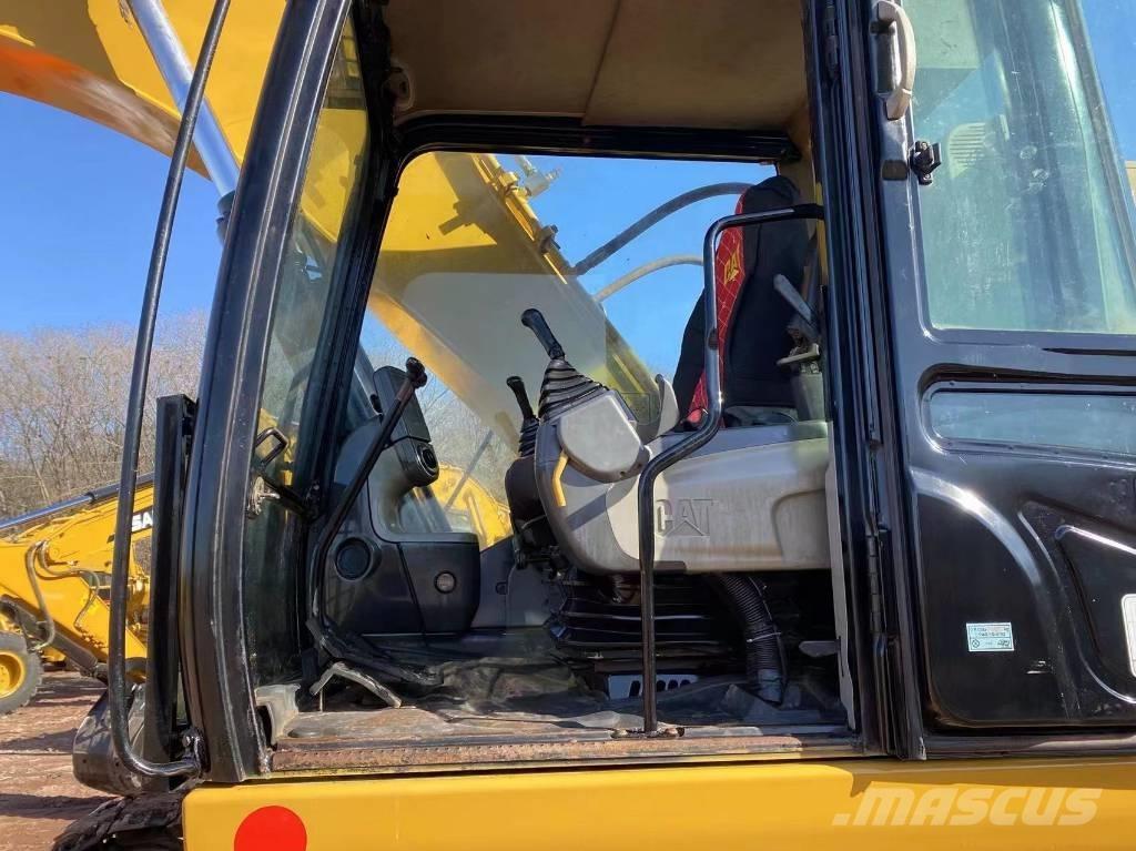 CAT 325D 대형 굴삭기 29톤 이상