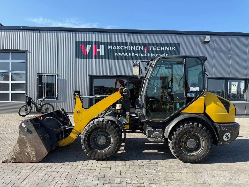 Komatsu WA 70-6  휠로우더