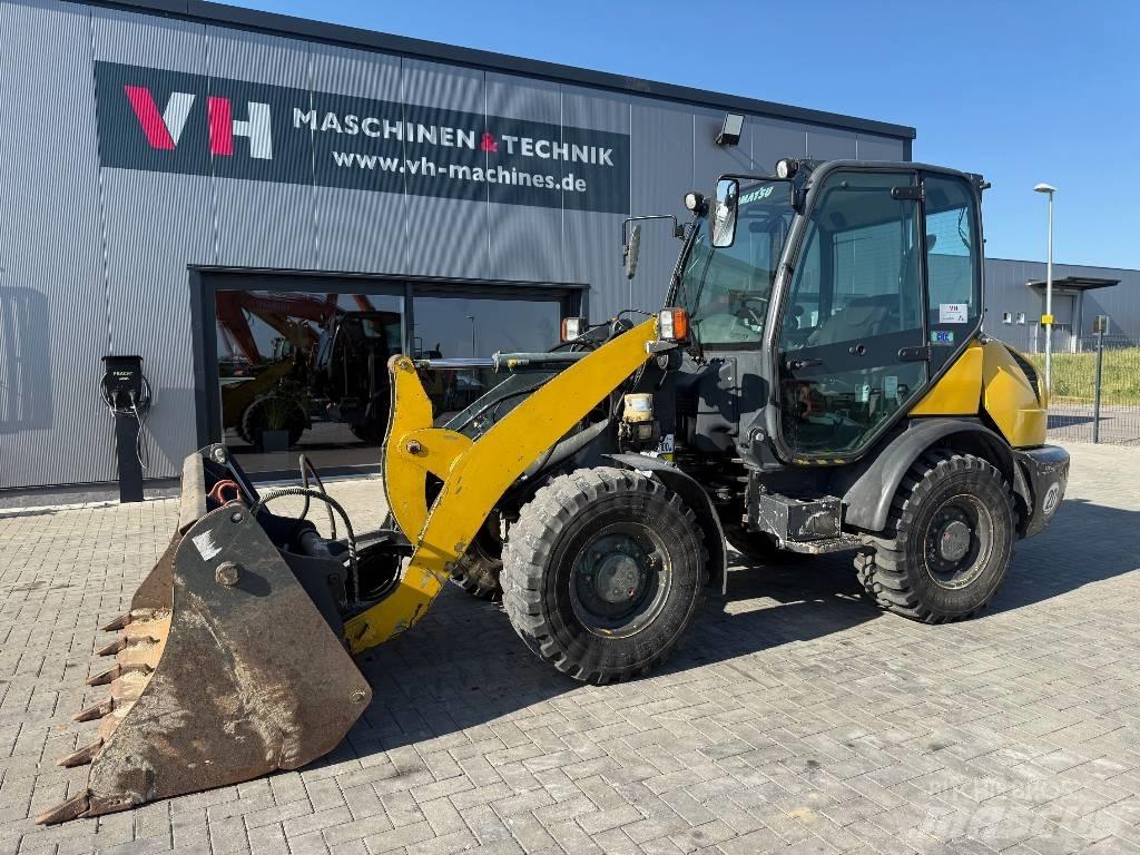Komatsu WA 70-6  휠로우더