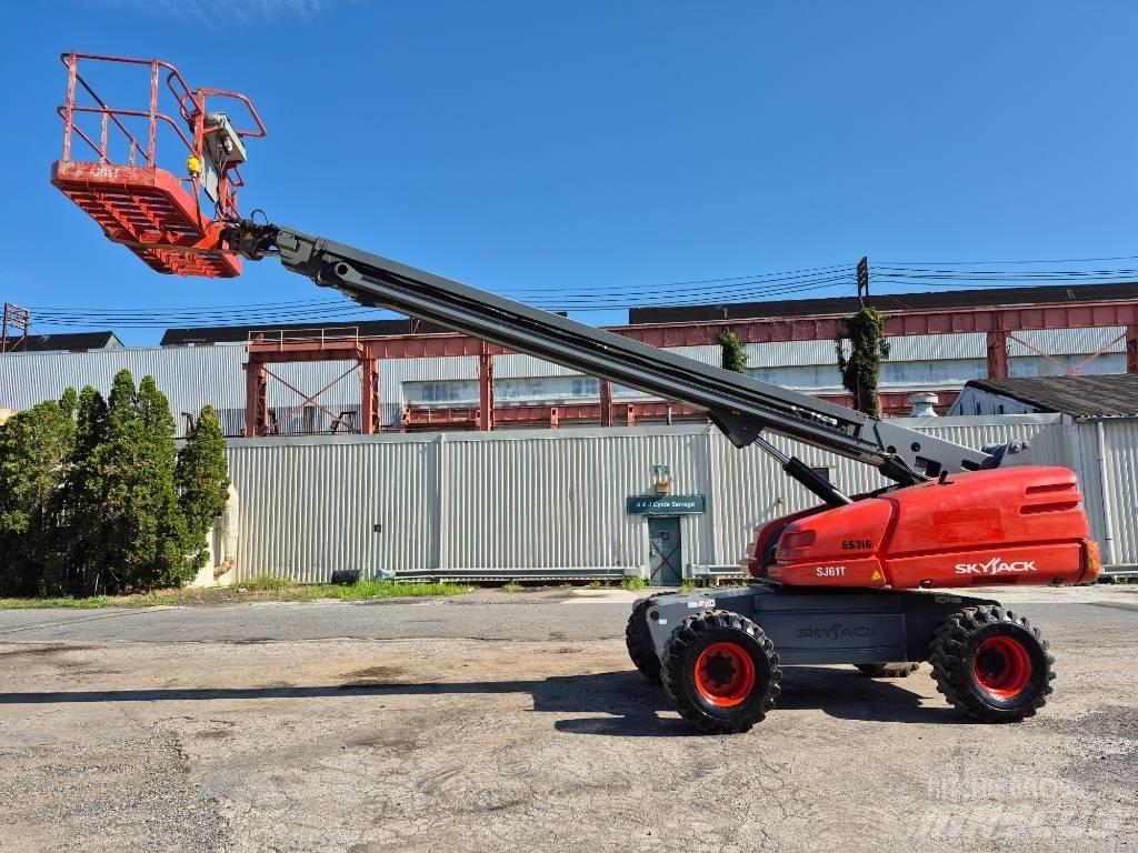 SkyJack SJ 61 T 견인식 전동이동 리프트
