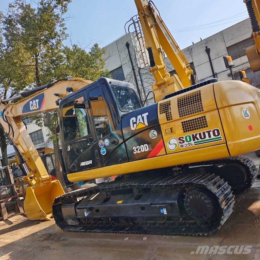 CAT 320 D2 대형 굴삭기 29톤 이상