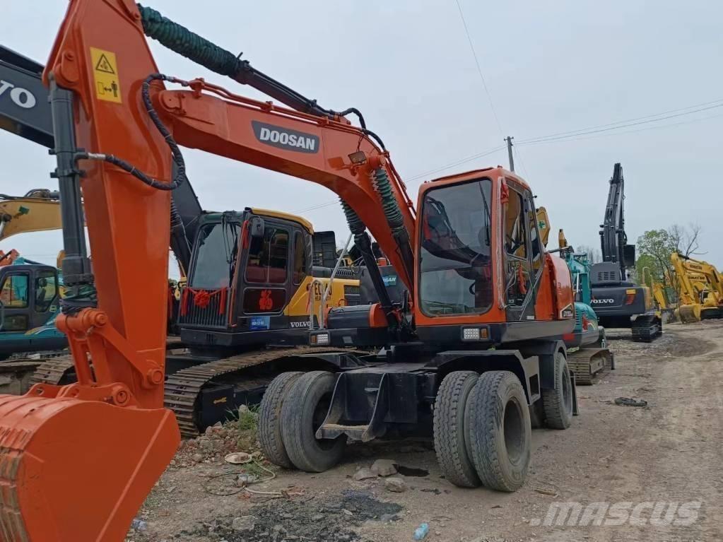 Doosan 150 W  휠 굴삭기