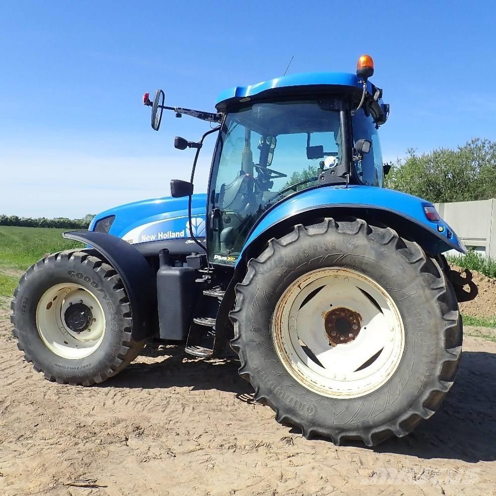 New Holland TA 135 A 트랙터