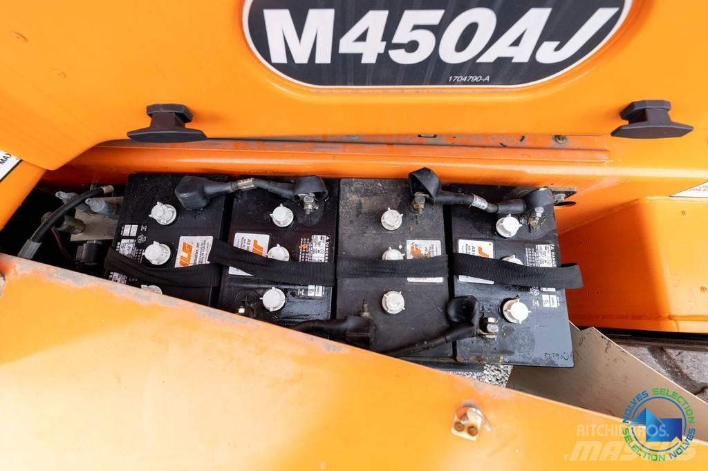 JLG M450AJ 관절형 전동이동 리프트