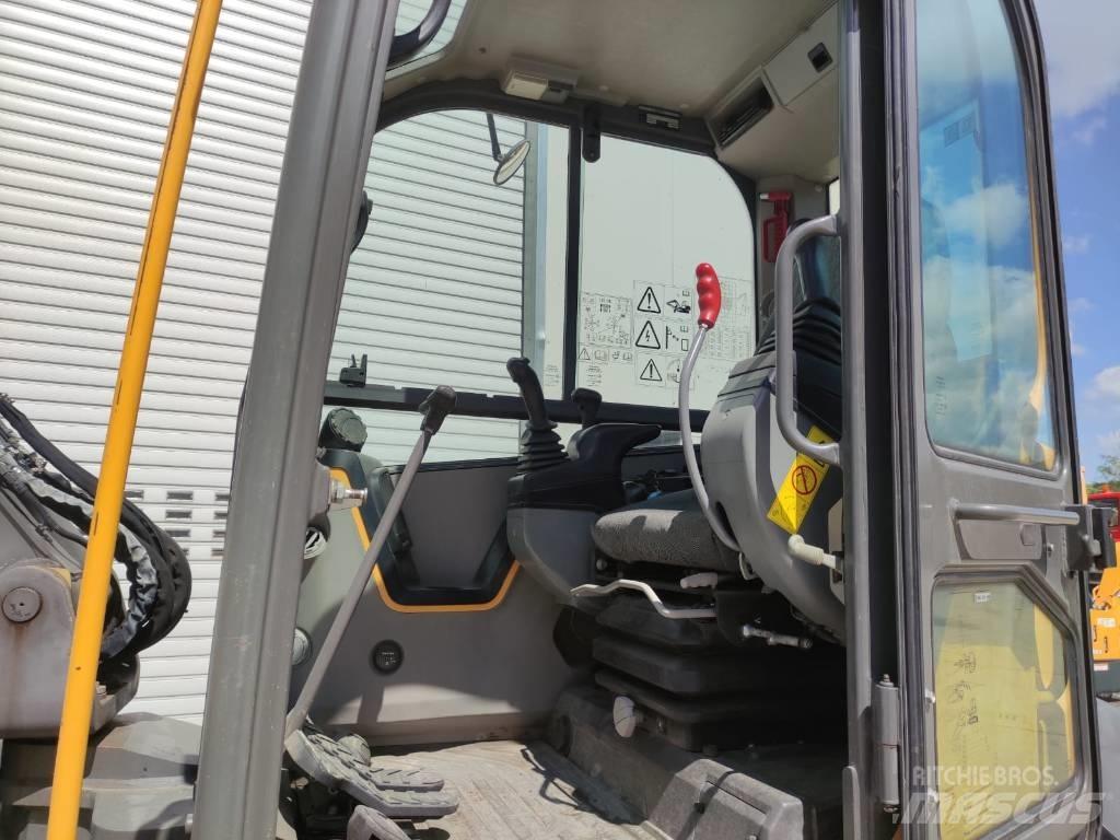 Volvo ECR 88 D 중형굴삭기 7톤-28톤