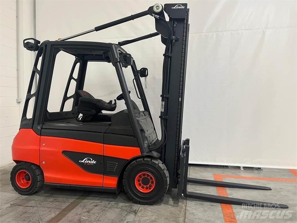 Linde E30-01 전동 지게차