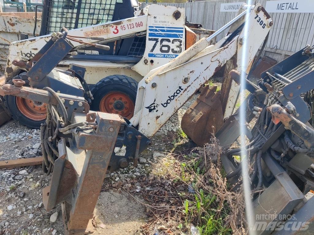 Bobcat S750 백호