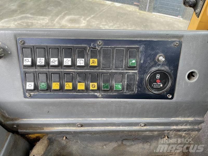 Volvo L 70 C  휠로우더