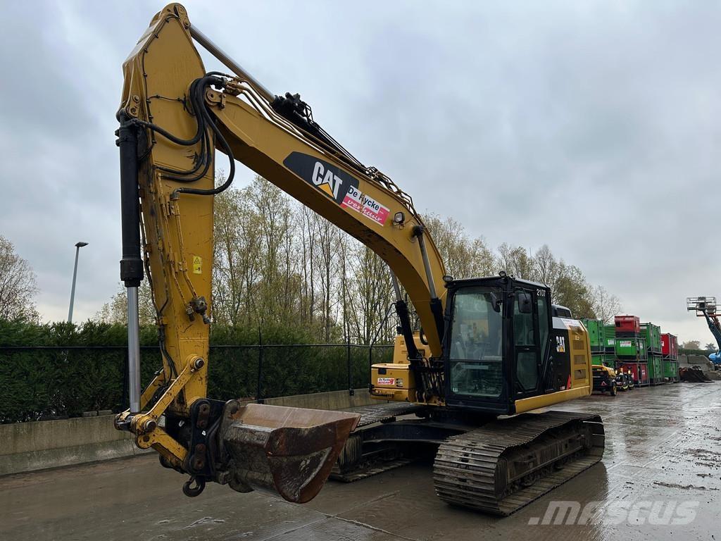 CAT 320FL 대형 굴삭기 29톤 이상