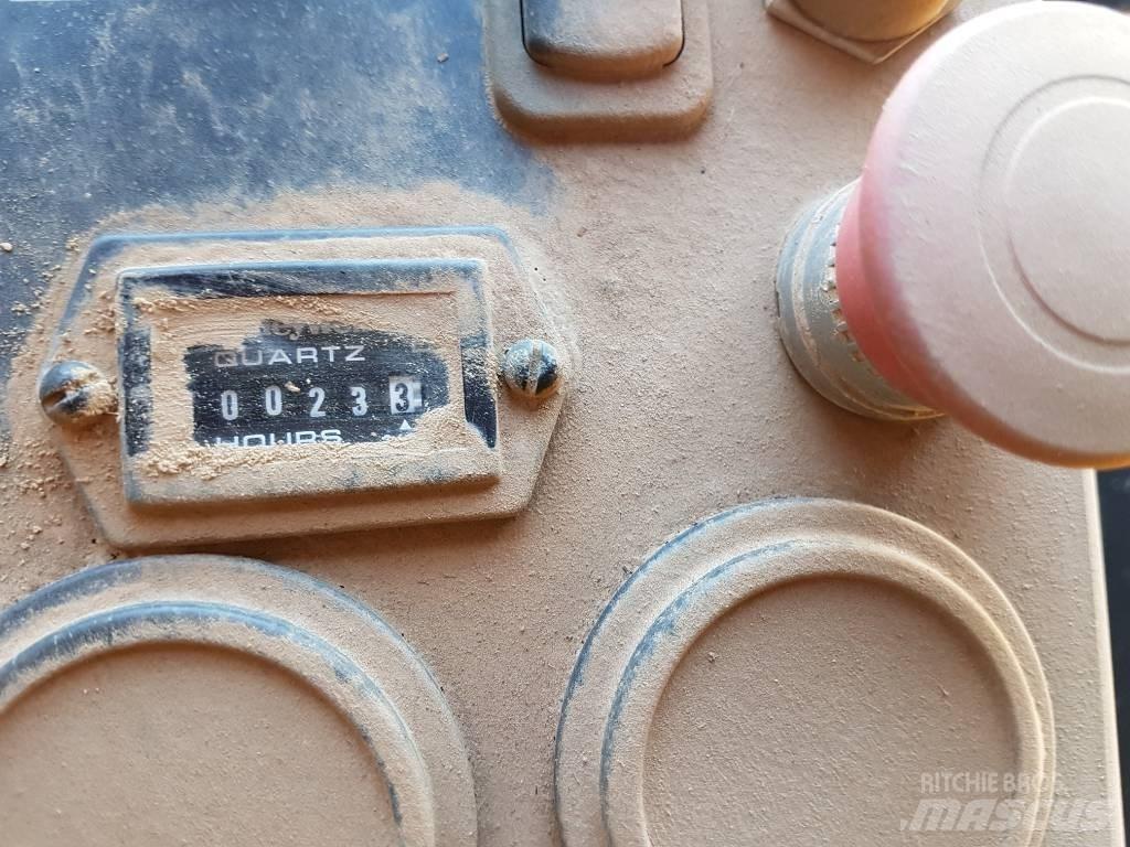 Volvo PT 125 공기 타이어 롤러