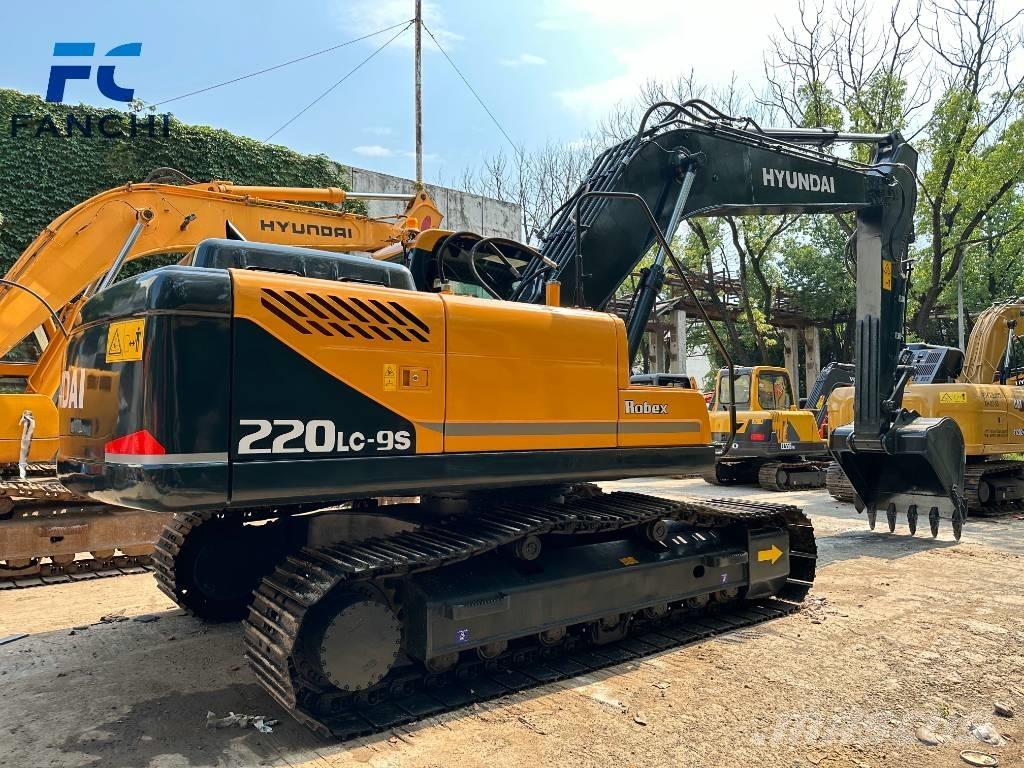 Hyundai 220lc-9s 대형 굴삭기 29톤 이상