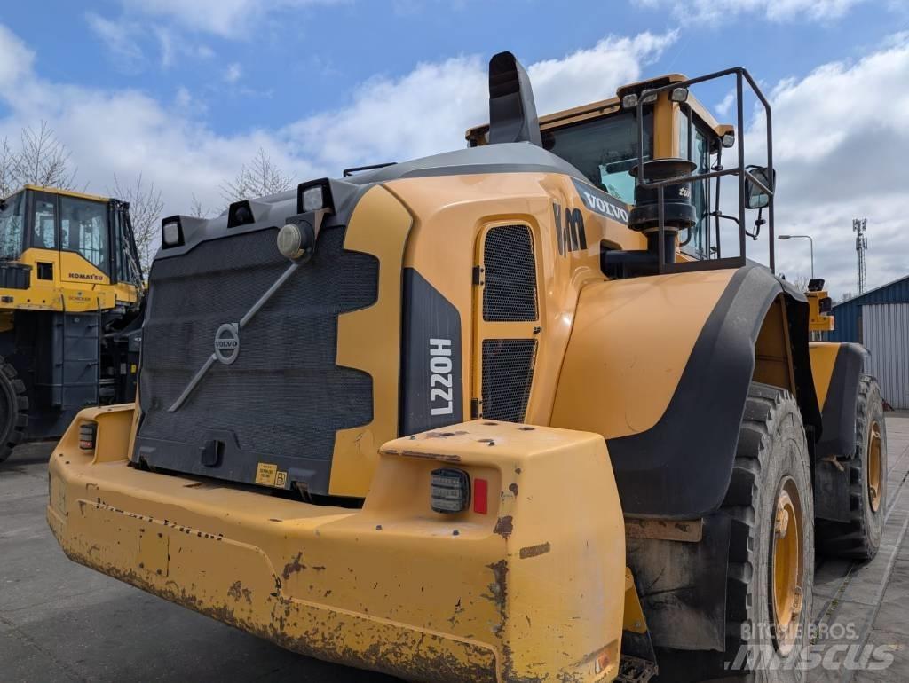 Volvo L 220 H  휠로우더