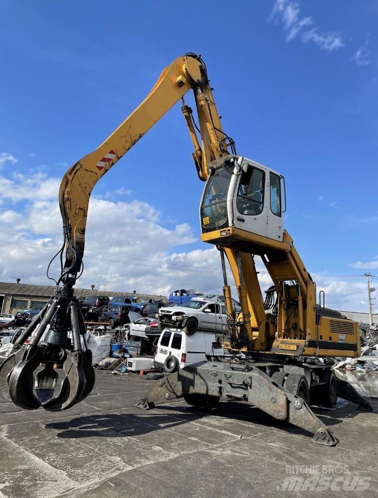 Liebherr 924 폐기물/산업 처리기