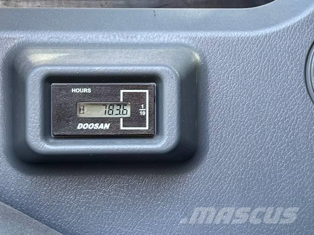 Doosan DX 140 LC-7 대형 굴삭기 29톤 이상