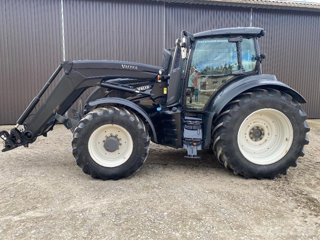 Valtra T254 V 트랙터