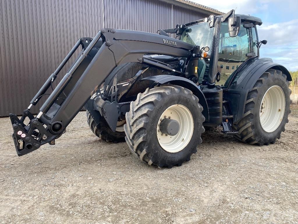 Valtra T254 V 트랙터