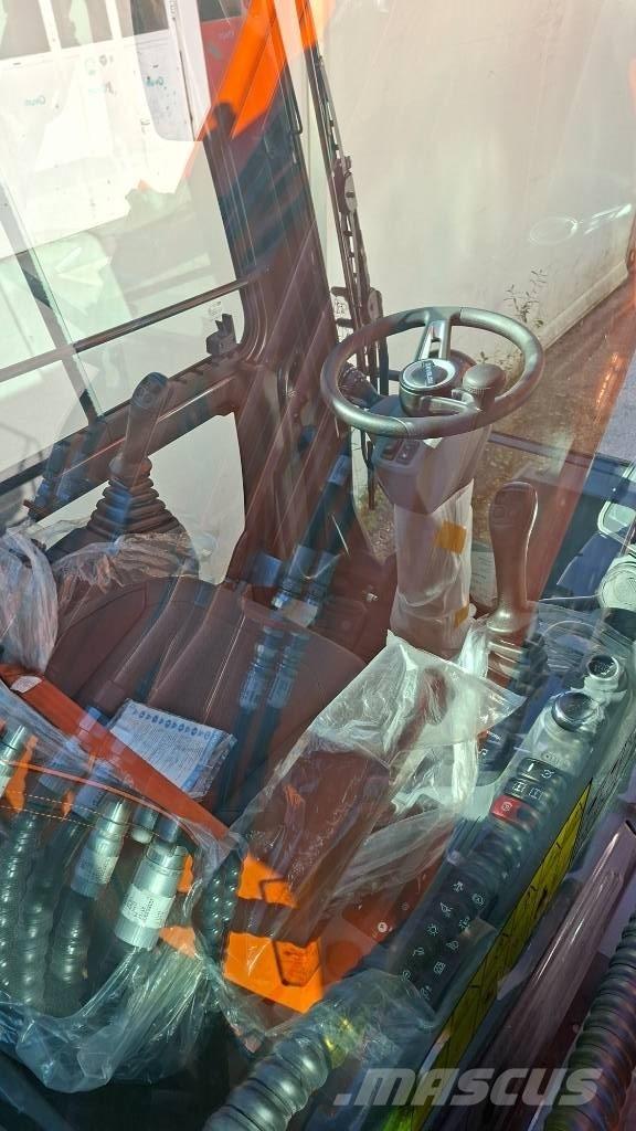 Develon DX 210 W-7  휠 굴삭기