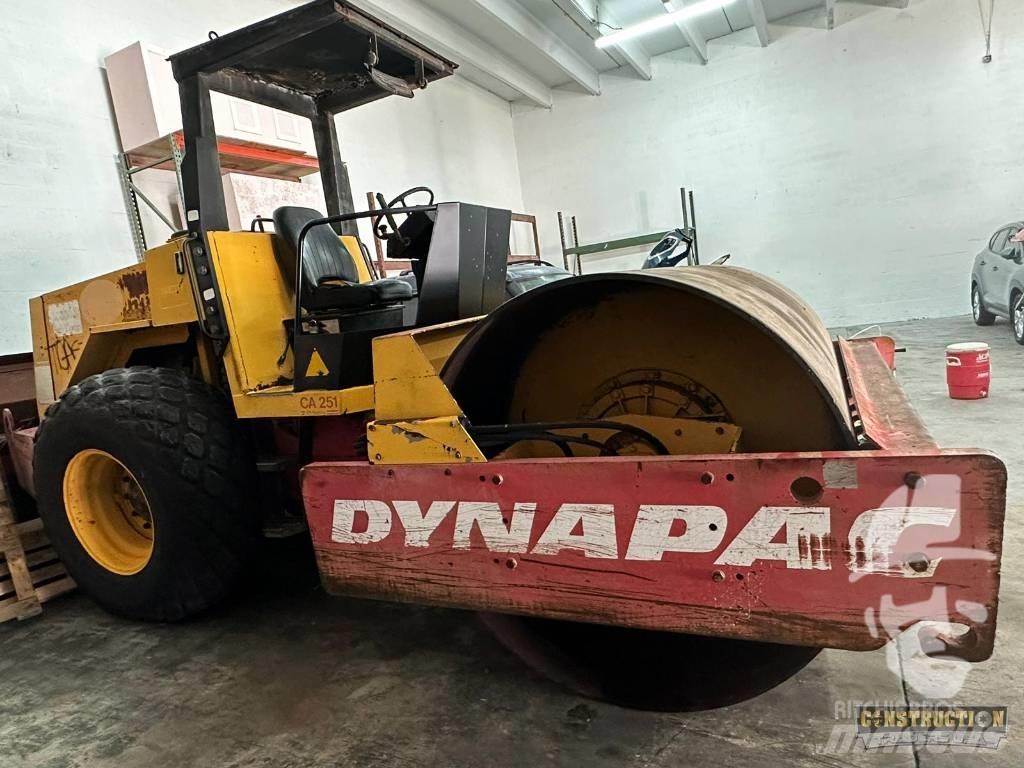 Dynapac CA 251 D 싱글 드럼 롤러