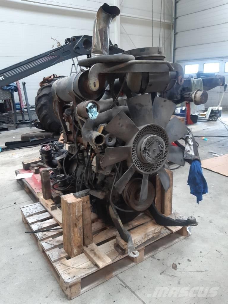 Valmet 901 원목 하베스터