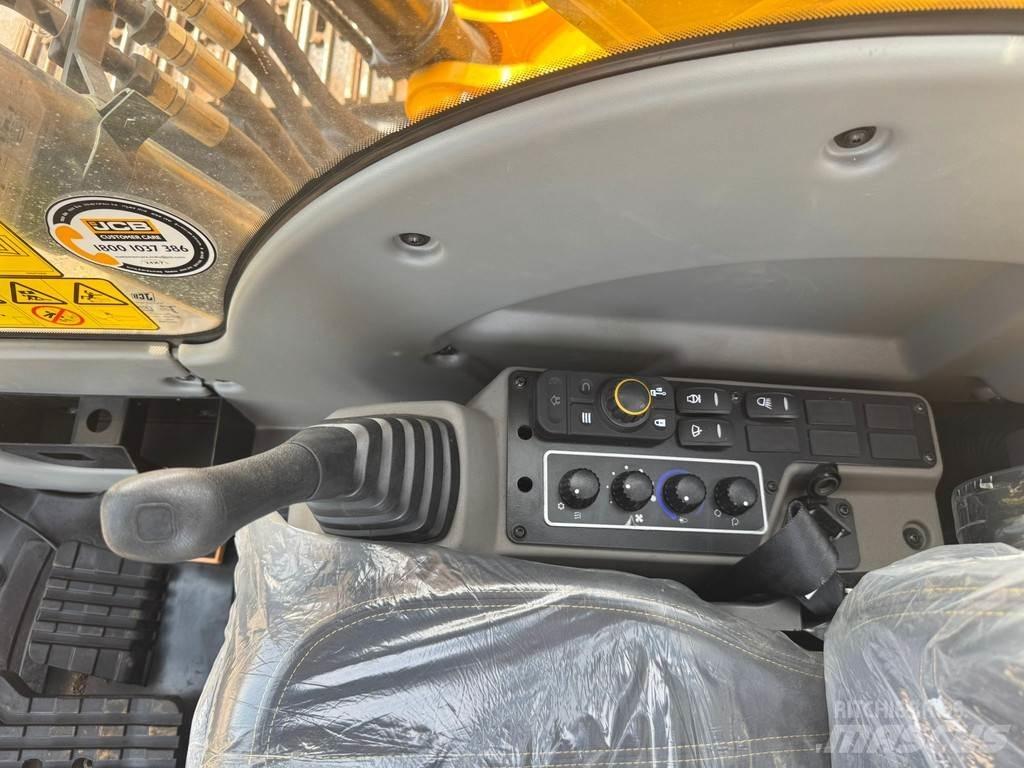 JCB 205 특수 굴삭기