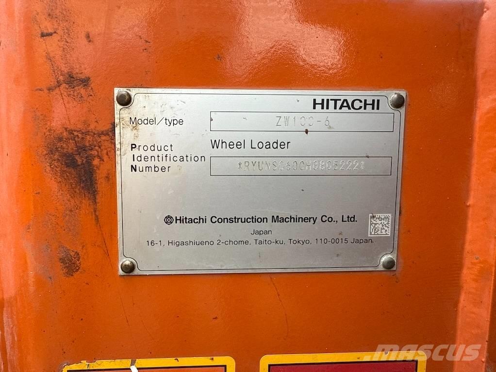 Hitachi ZW 100  휠로우더