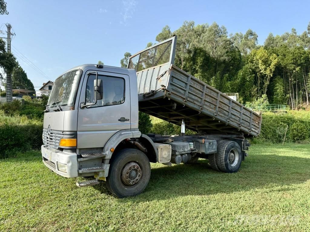 Mercedes-Benz 1828 덤프 트럭