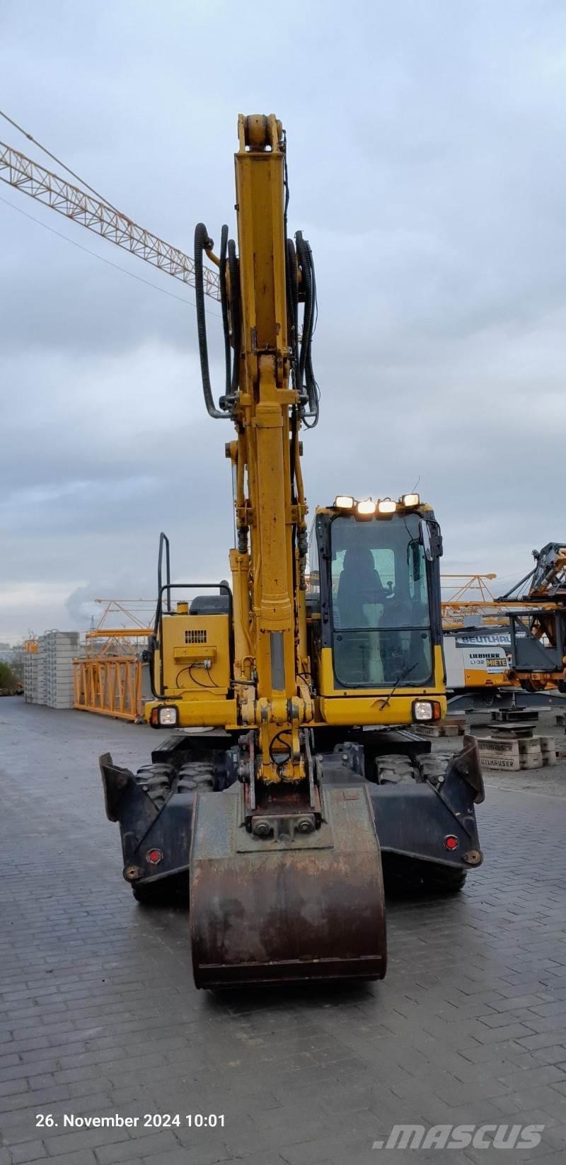 Komatsu PW160-7E0  휠 굴삭기