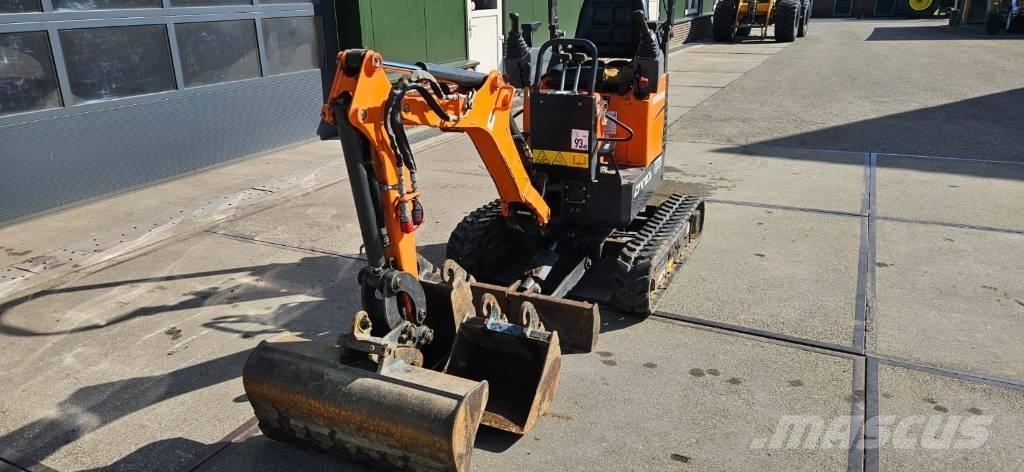 Doosan DX 10 Z 소형 굴삭기 7톤 미만
