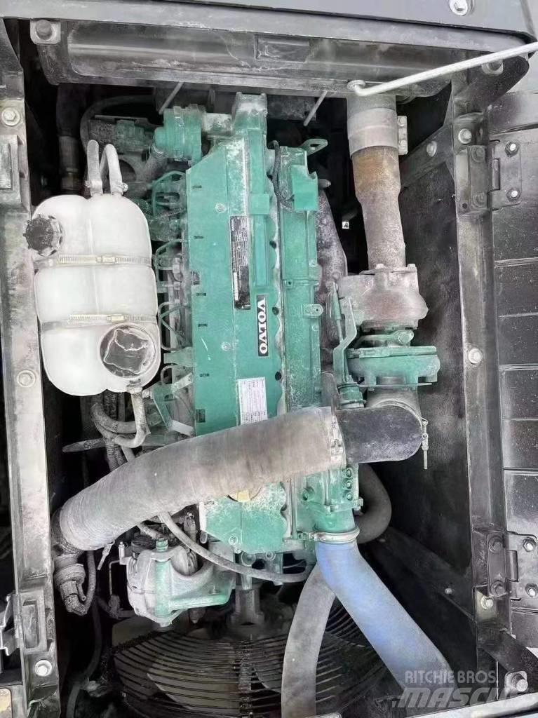 Volvo EC240 대형 굴삭기 29톤 이상