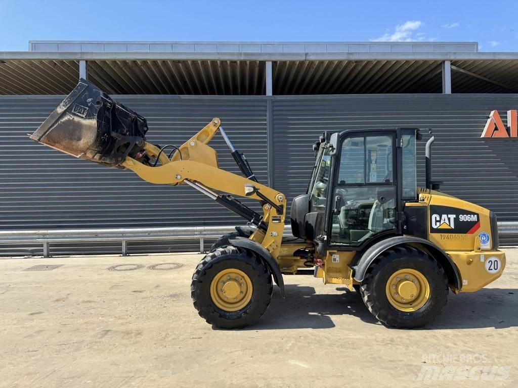 CAT 906M  휠로우더