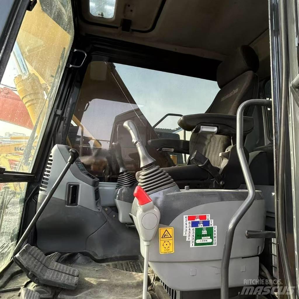 Komatsu 160-7 대형 굴삭기 29톤 이상