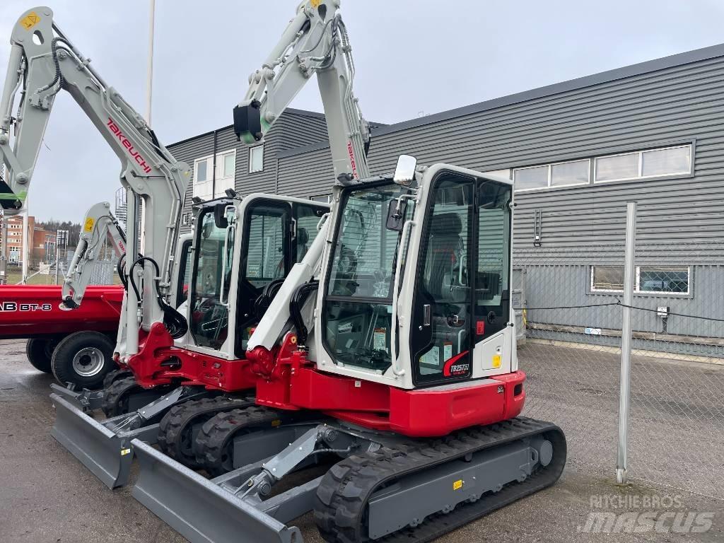 Takeuchi TB 257 FR 소형 굴삭기 7톤 미만