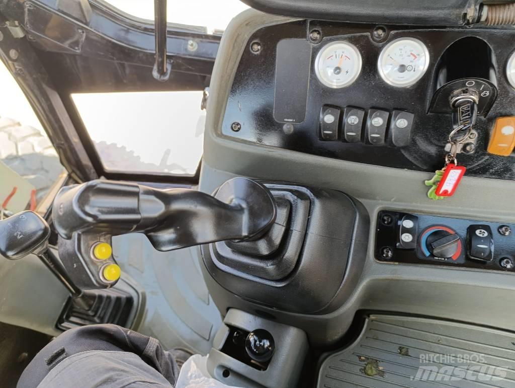 CAT 428 D 백호로더