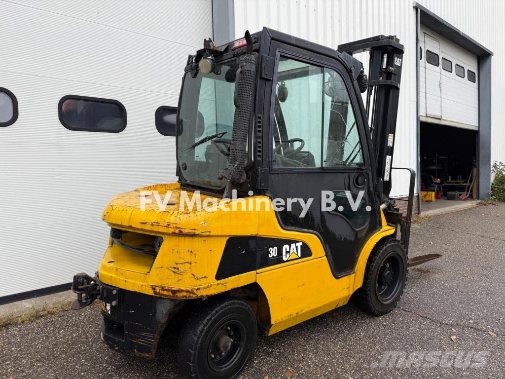 CAT DP 30 N 디젤 지게차