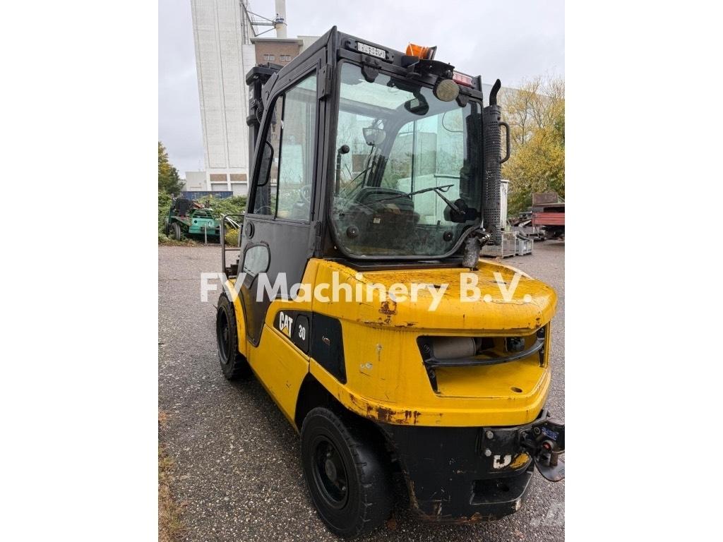 CAT DP 30 N 디젤 지게차