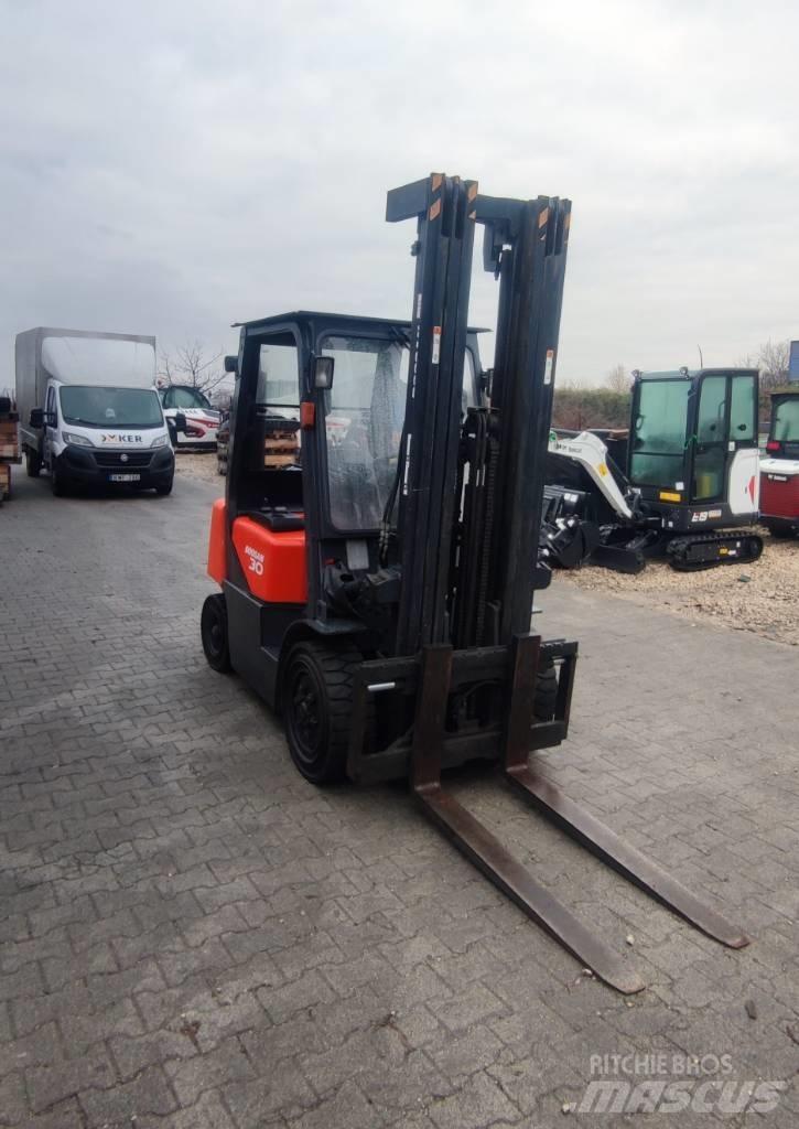Doosan D 30 G 디젤 지게차