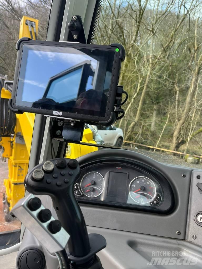 Menzi Muck M515 특수 굴삭기