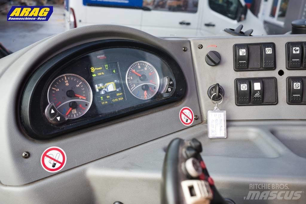 Menzi Muck M520  휠 굴삭기