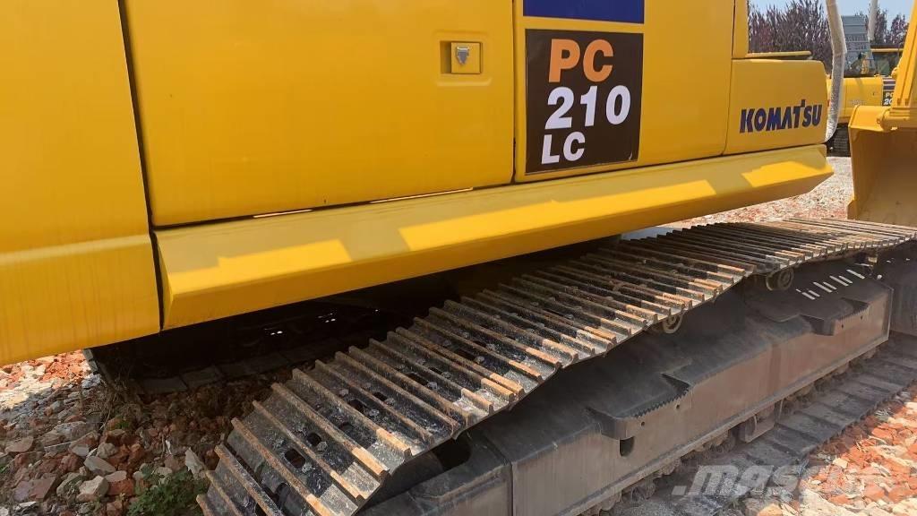 Komatsu PC 210 LC 대형 굴삭기 29톤 이상