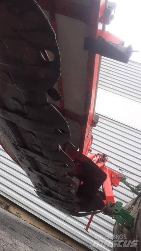 Kuhn GMD310 제초기
