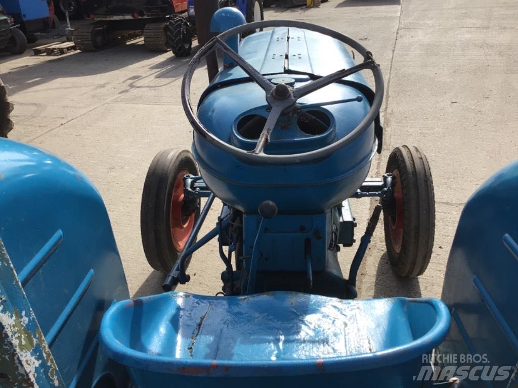 Fordson Power Major 트랙터