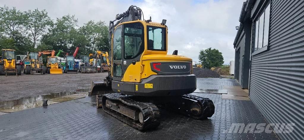 Volvo ECR88 D 중형굴삭기 7톤-28톤