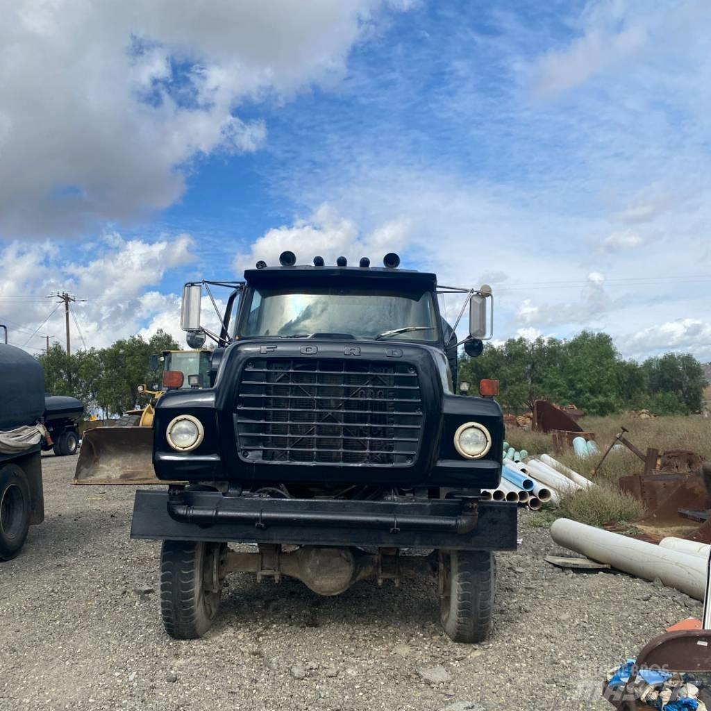 Ford 6 x 6 급수차