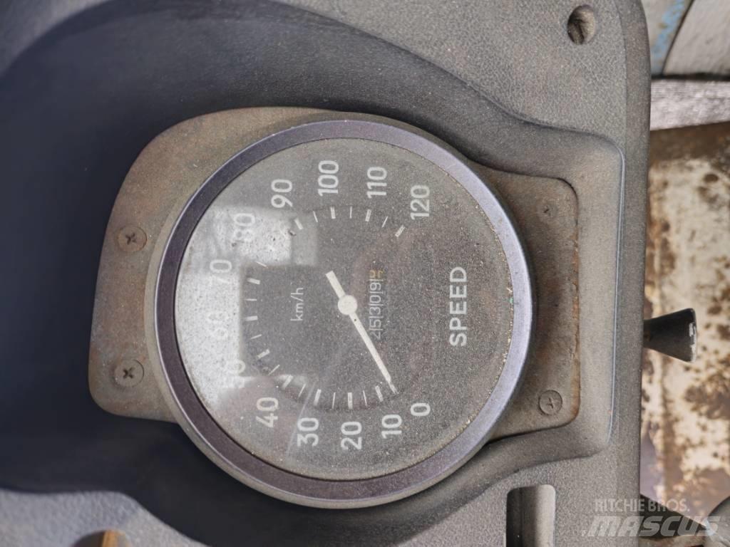 Link-Belt HC238J A/T 크레인