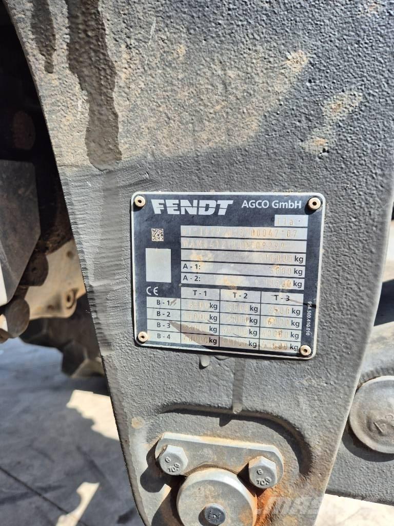 Fendt 826 Profi 트랙터