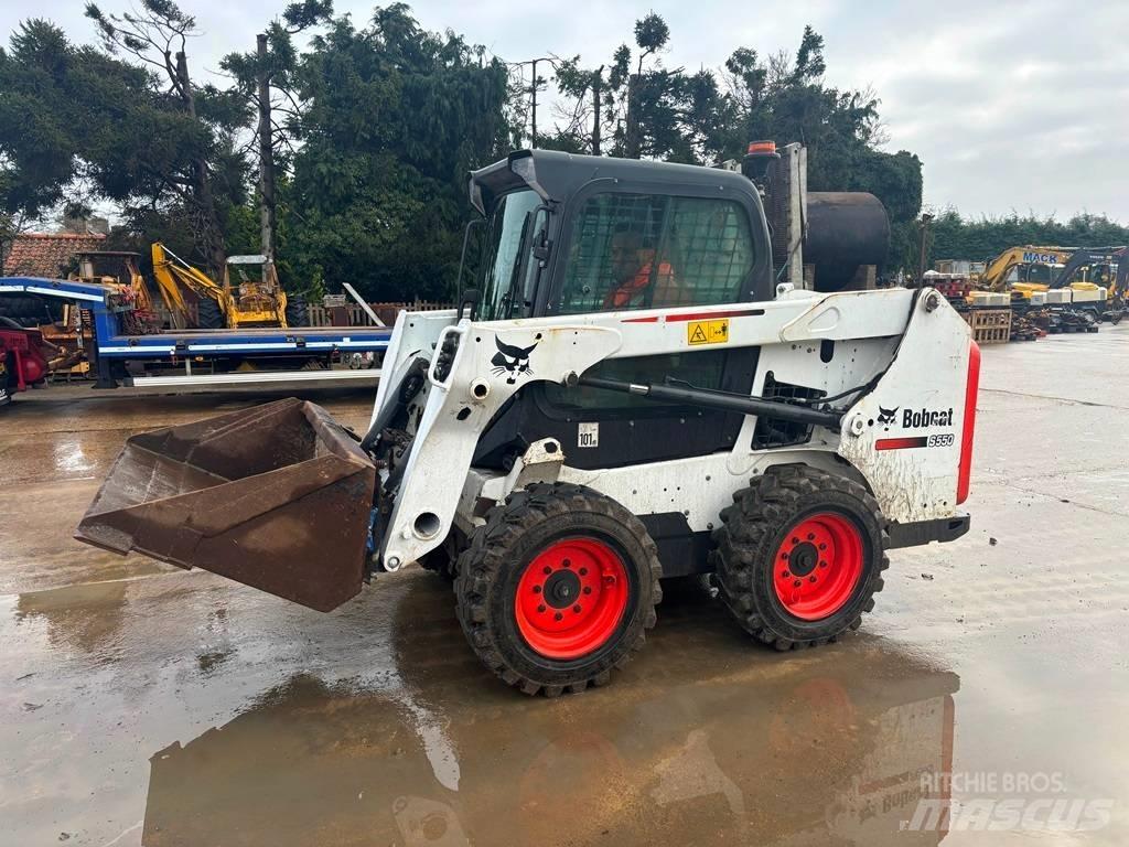 Bobcat S550  스키드로더