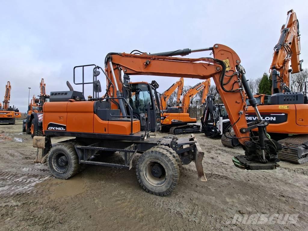 Doosan DX140W-5  휠 굴삭기