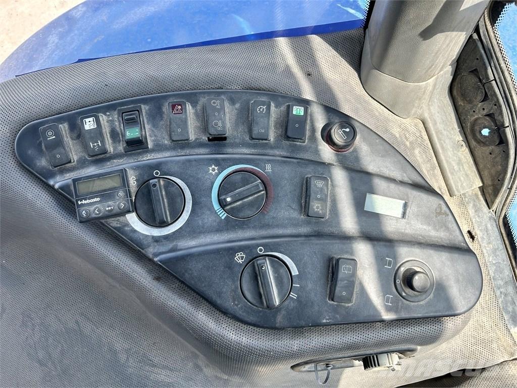 New Holland TG285 트랙터