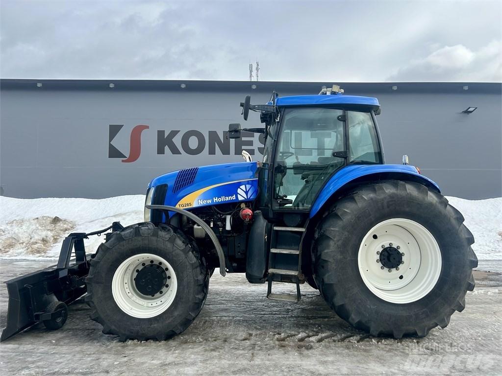 New Holland TG285 트랙터